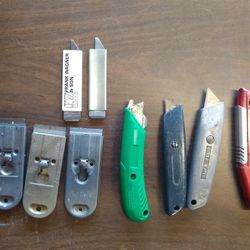Lot of boxcutters, Fixed Blade Knives, and Scrappers