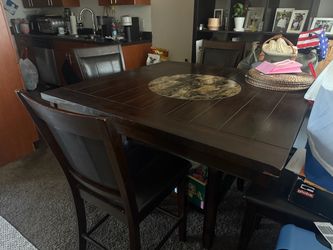 Dining table and 6 chairs