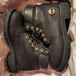 Boys CHAMPION TIMBERLAND BOOTS Sz 1 Black