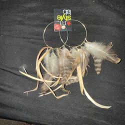 Brand New Feather Earrings – Never Worn