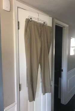 Tan men’s pants 38 32 light weight