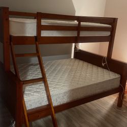 Bunk Bed / Mattress 