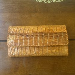 Woman’s Clutch Wallet Handmade Alligator Hide 