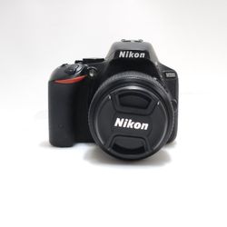 Nikon D5500 24.2MP Digital SLR DSLR Camera w/ NIKKOR 55-200mm f/4.0-5.6