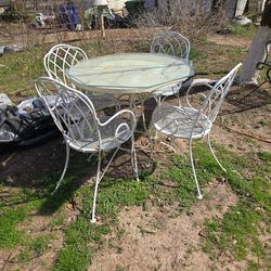 Iron Cafe Table And Chairs