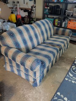 Couch - clean and comfy