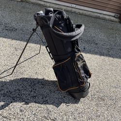Golf Bag With Legs/stand