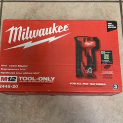 Milwaukee M12 12-Volt Lithium-Ion Cordless Cable Stapler (Tool-Only)