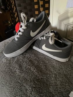 Nike Size 6 Women