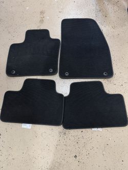 Volvo XC40 OEM Textile Floor Mat Set (Front and Back)