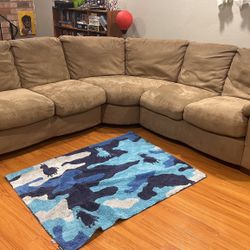 Free Sofa