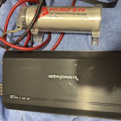 Rockford Fosgate Prime R300-4 4-channel amplifier and a Hugfen high-performance capacitor.