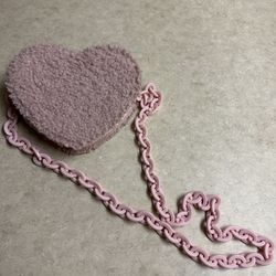 Pink Heart Crossbody Purse – Excellent Condition