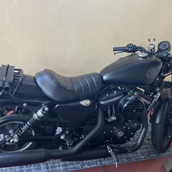 Harley Davidson Iron 883