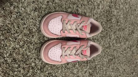 Girl shoes nike dunks pink 9c
