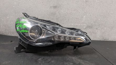 2017-2018-2019-2020 TOYOTA 86 RIGHT HEADLIGHT OEM USED #10216