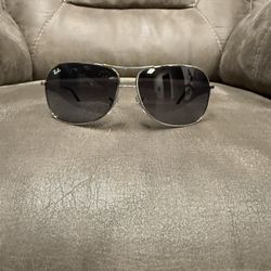 🔥Ray-Ban Aviator Sunglasses- Brand New w/ Case 🔥