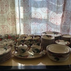 Vintage Franciscan Apple Dinnerware Set