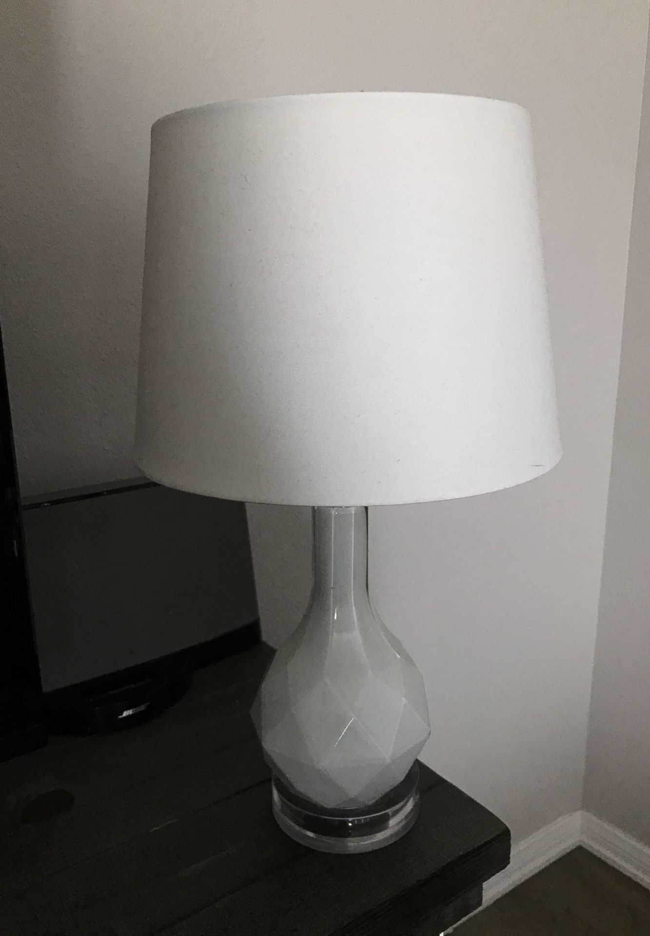 White Geometric Lamp & Lamp Shade