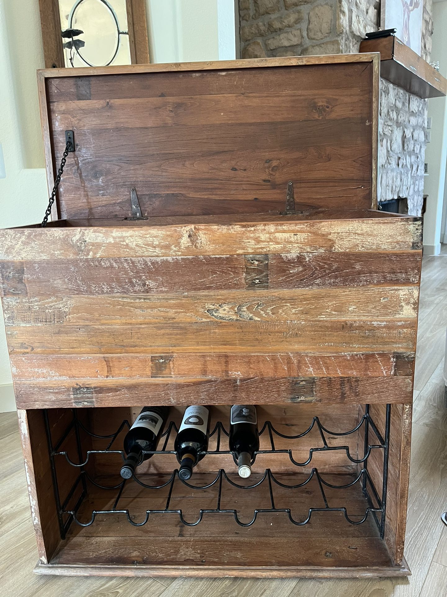 Chest / Trunk with Wine Rack