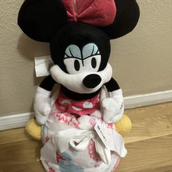 Minnie Mouse Stuffed Animal & Blanket Set