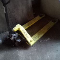 Pallet Jack Must Go Tonight