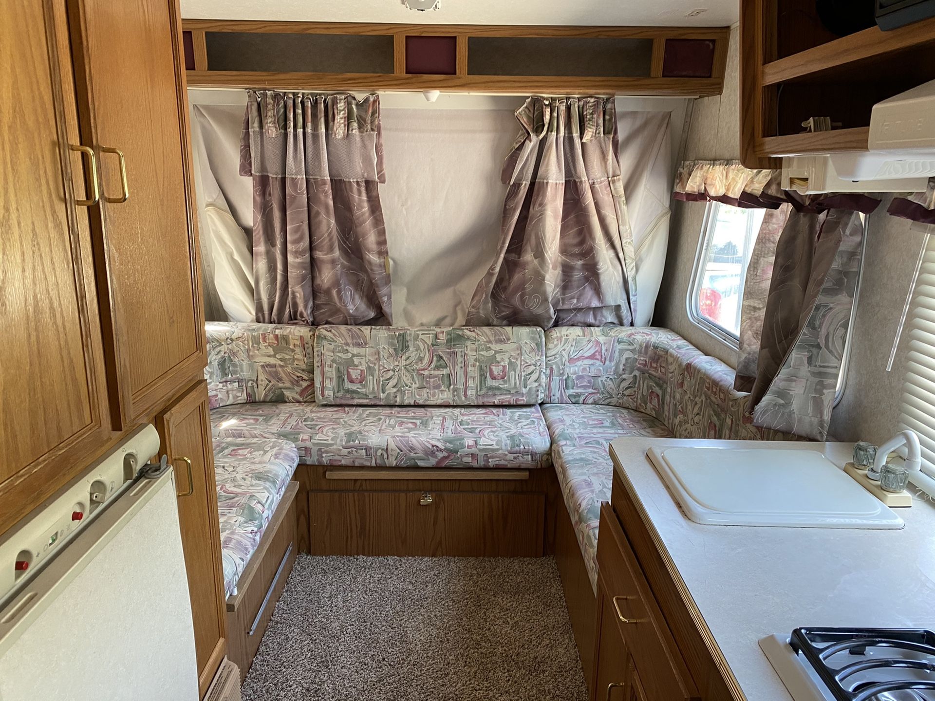 2003 Jayco by kiwi travel trailer 17ft roof air and awning for Sale in