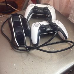 Ps5 Controllers And Charging Stand (READ DESCRIPTION)