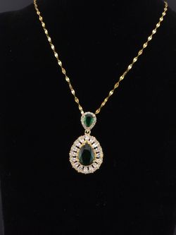 Cubic Zirconia /Stainless Steel Heart Pendant Necklace Green