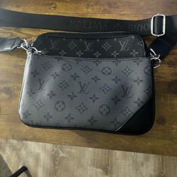 louis vuitton trio messenger bag