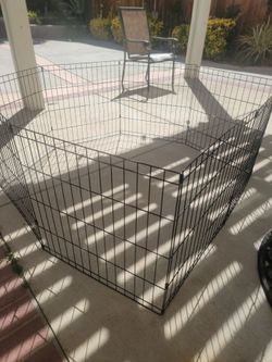 Foldable metal small dog panel