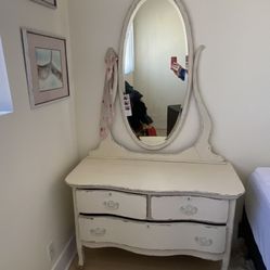 Shabby Chic Dresser & Vanity 