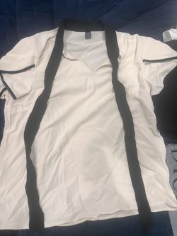 Woman’s Dress Shirt Size Xl