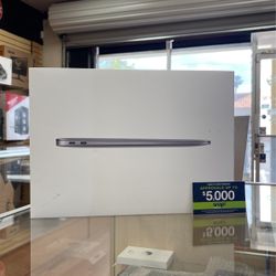 13”MacBook Air M1 256 SSD