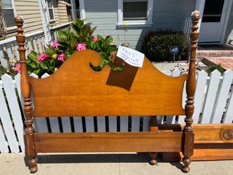 FREE - Antique wood bed frame Double/Full Size