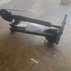 Electric scooter 