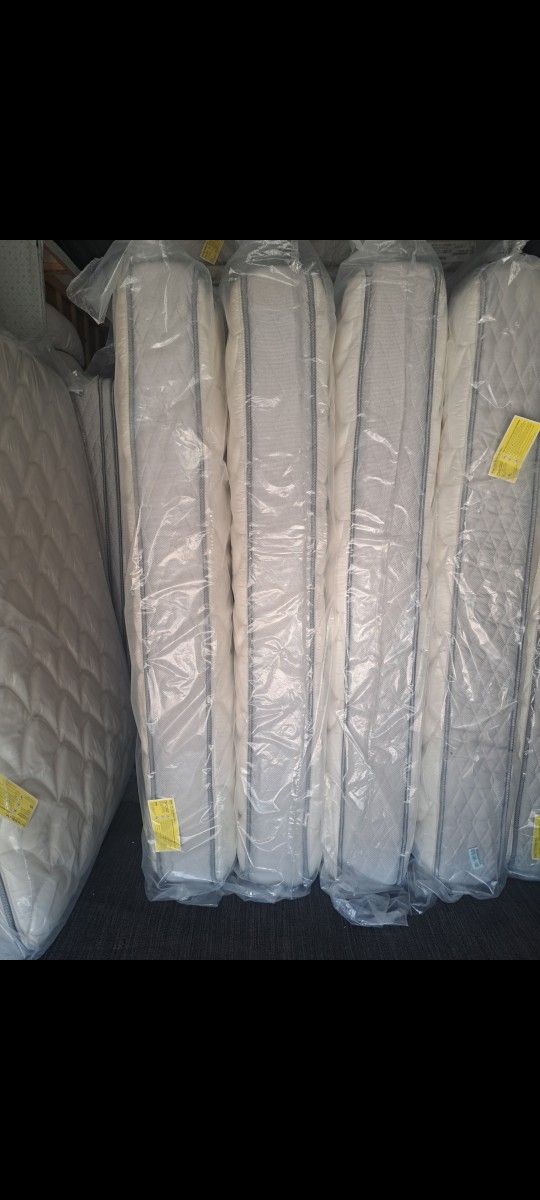 Colchones Tamaño Queen 160 Dolares