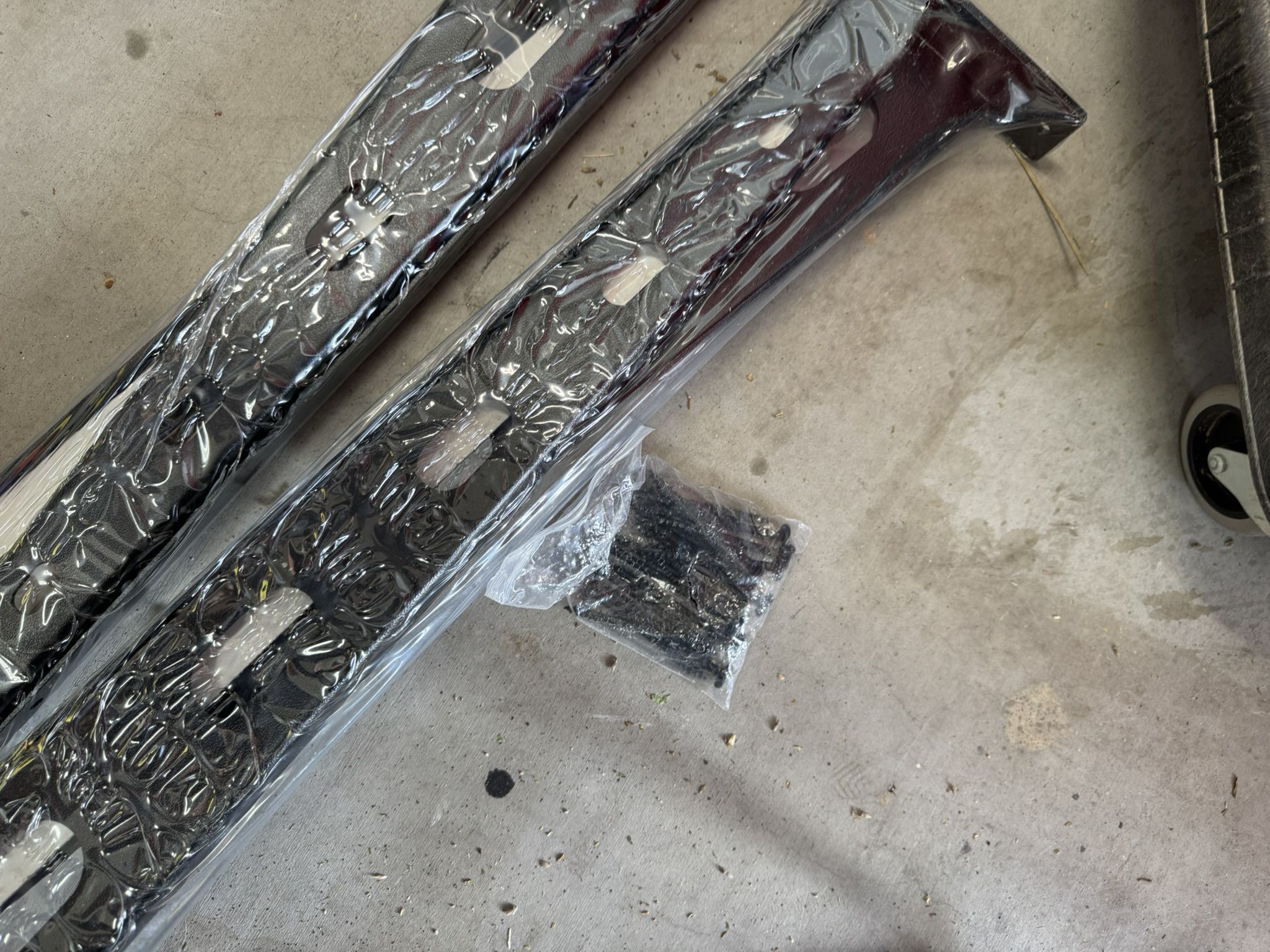 50% OFF ** Heavy Duty 150lb wall rack organizer shelf brackets -QUEEN CREEK AREA