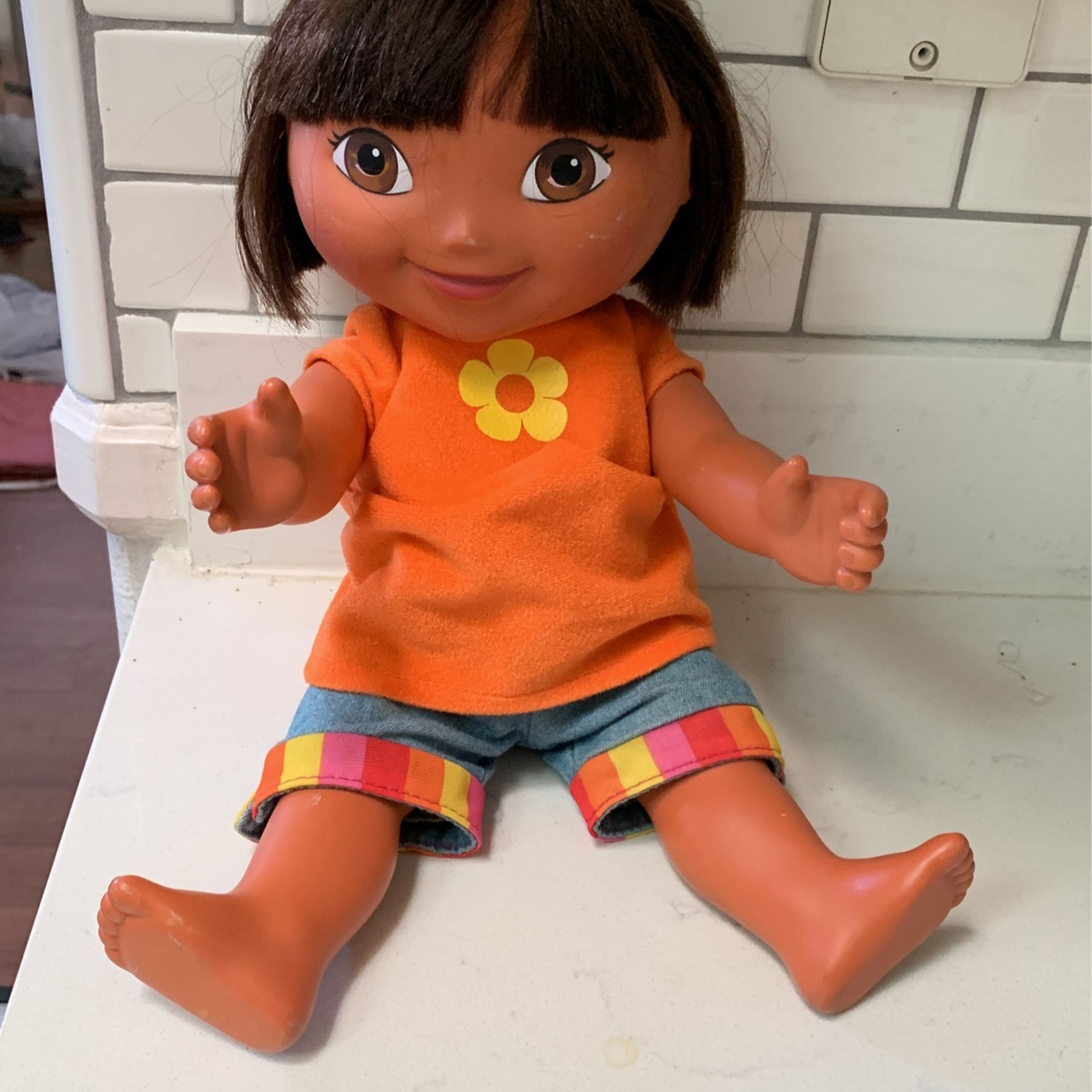 Vintage explorer Dora doll collectible