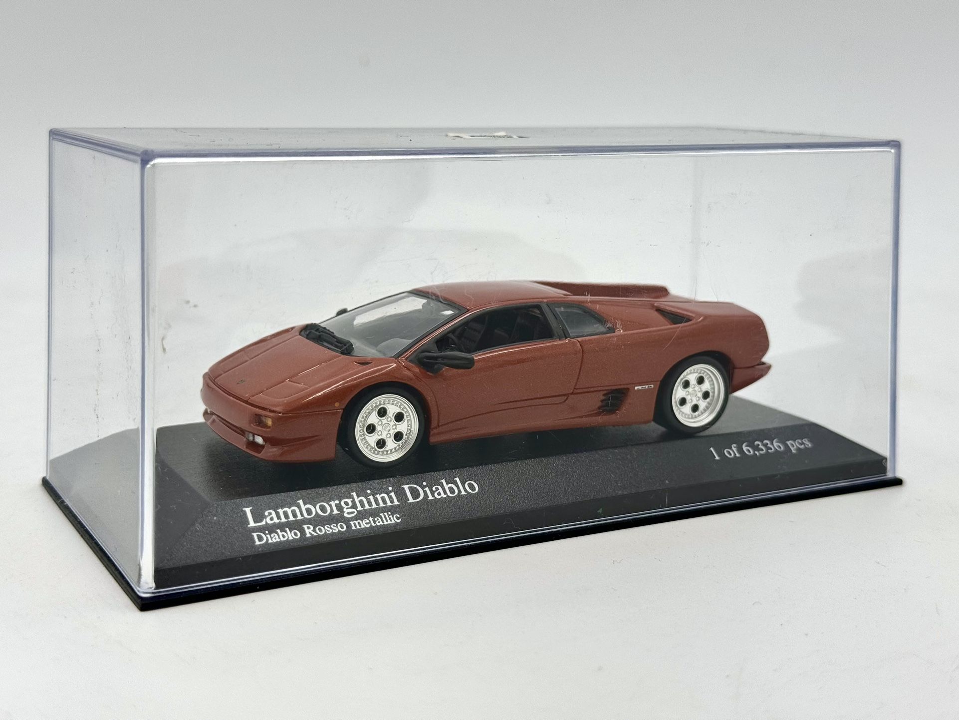 Minichamps 1:43 Scale Diecast Model Car Lamborghini Diablo • 1 of 6336 pcs