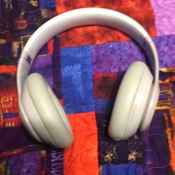 Beat Studio Pro Head Phones 