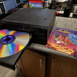 Pioneer Laser Disc Player DVL-909