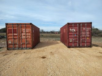 WIND & WATERTIGHT 20’ & 40’ SHIPPING CONTAINERS!