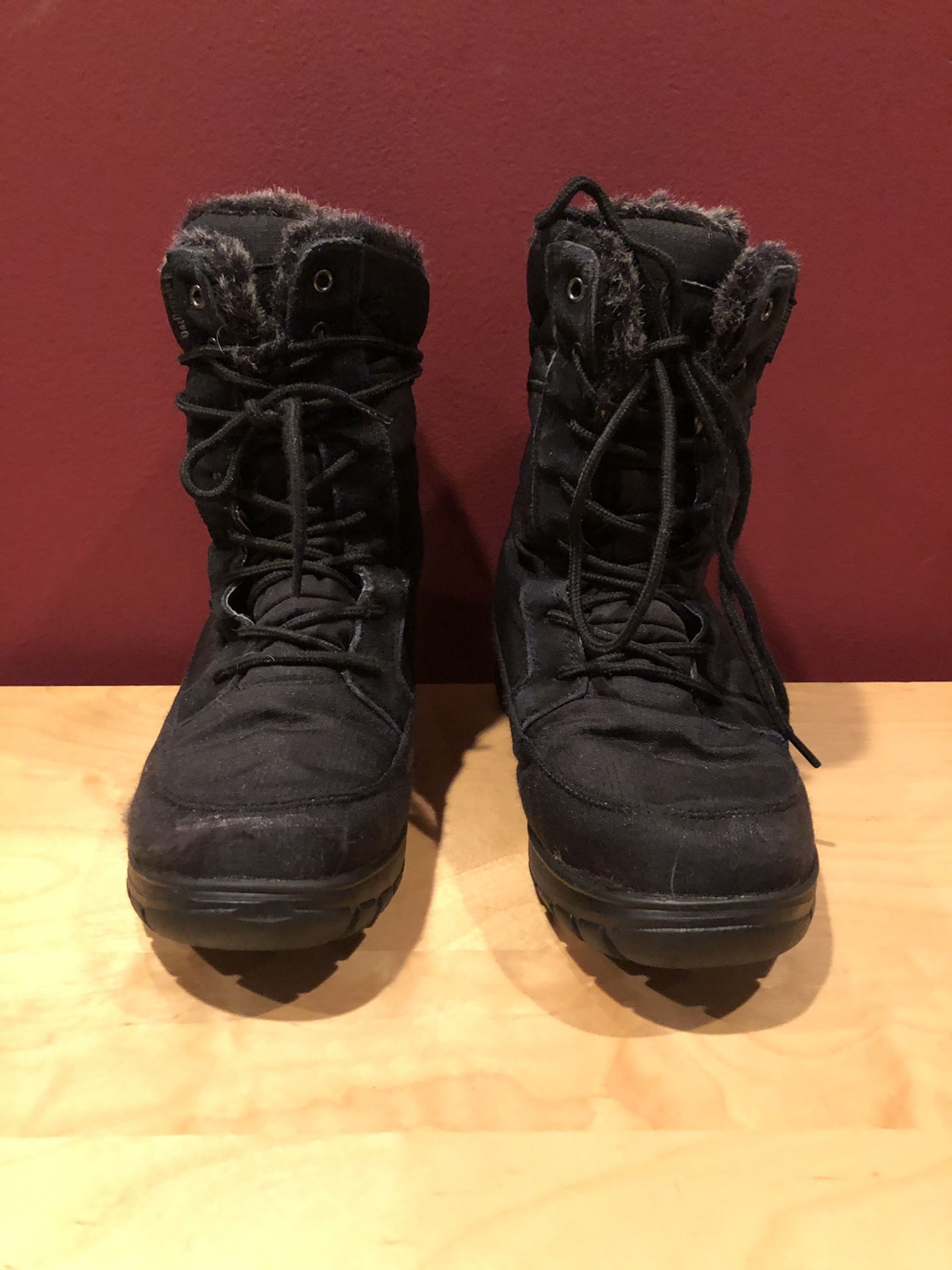 Kamik ladies size 8 waterproof snow boots black