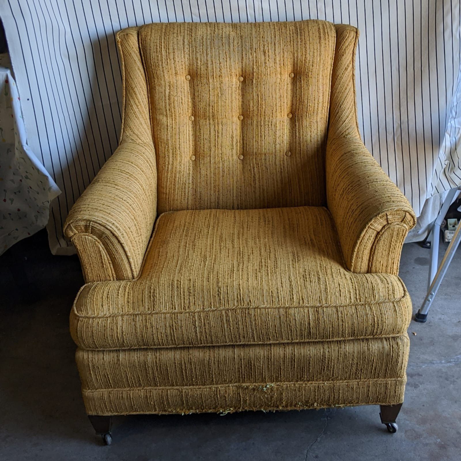 Vintage 1960 Drexel Heritage Tufted Back Gold Fabric Accent Chair
