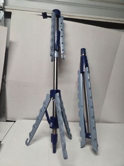 Clothes hangers  / drying rack