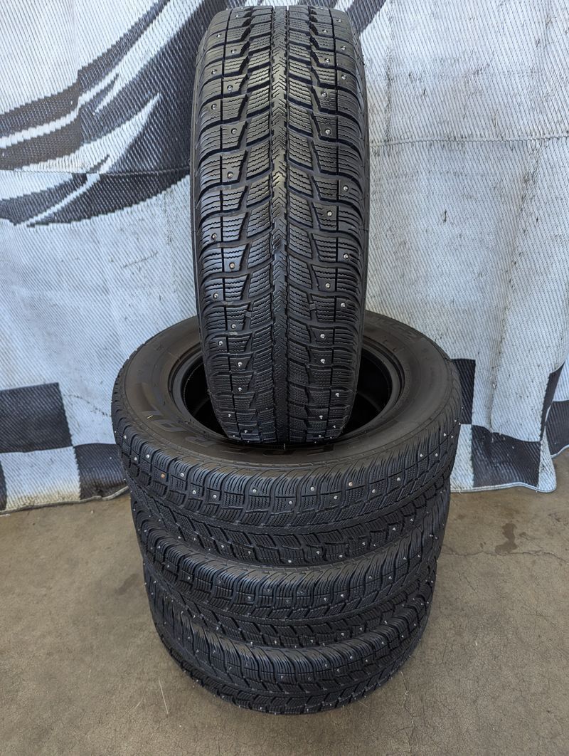 195/65r15 Federal Himalaya WS2 studded winter snow tires