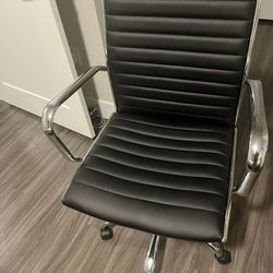 Offer Chair