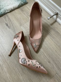 Silk pink guess heels size 6.5