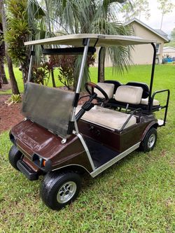 4 SEATER GOLF CART!! RUNS AND DRIVES GREAT!!